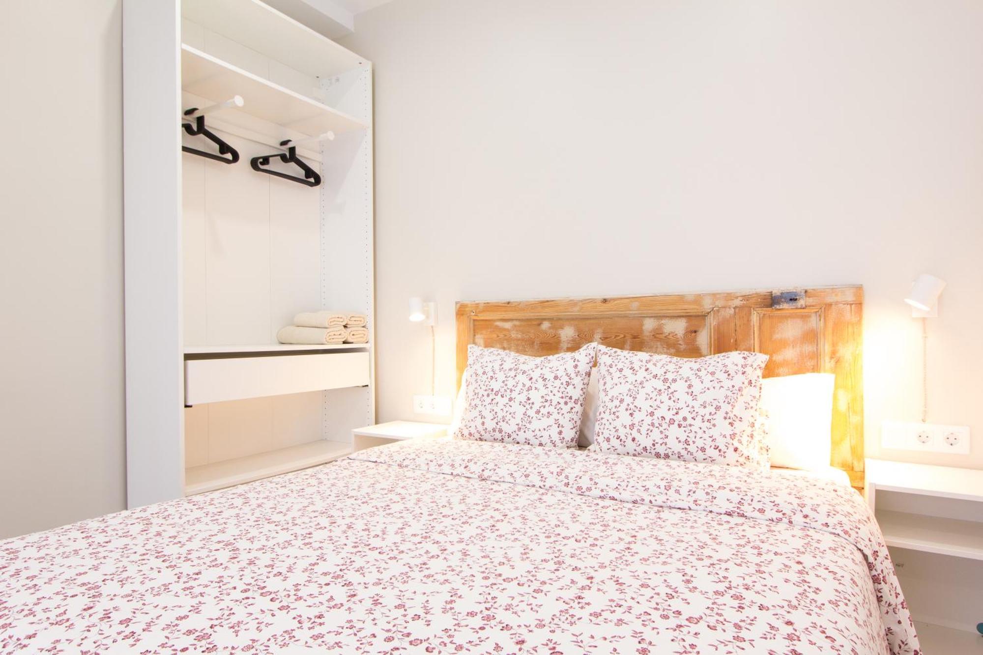 Novus Homes Barcelona Santa Eulalia L'Hospitalet de Llobregat Exterior foto